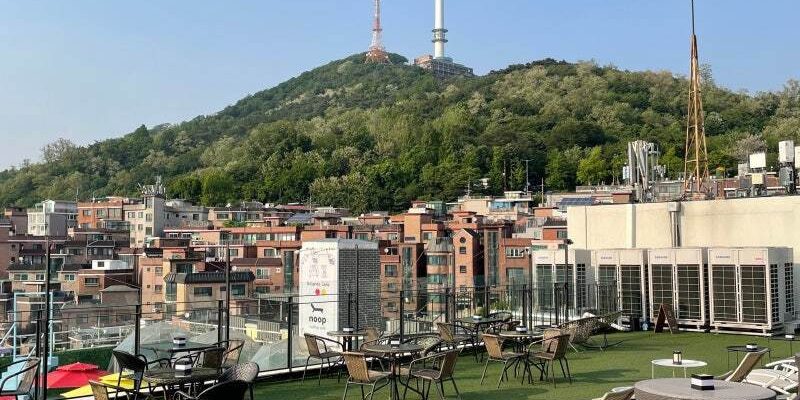 Noop Cafe - Quán cafe nhìn thẳng ra tháp Namsan